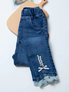 A Pop of Pearl Jeans