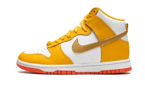 Dunk High University Gold