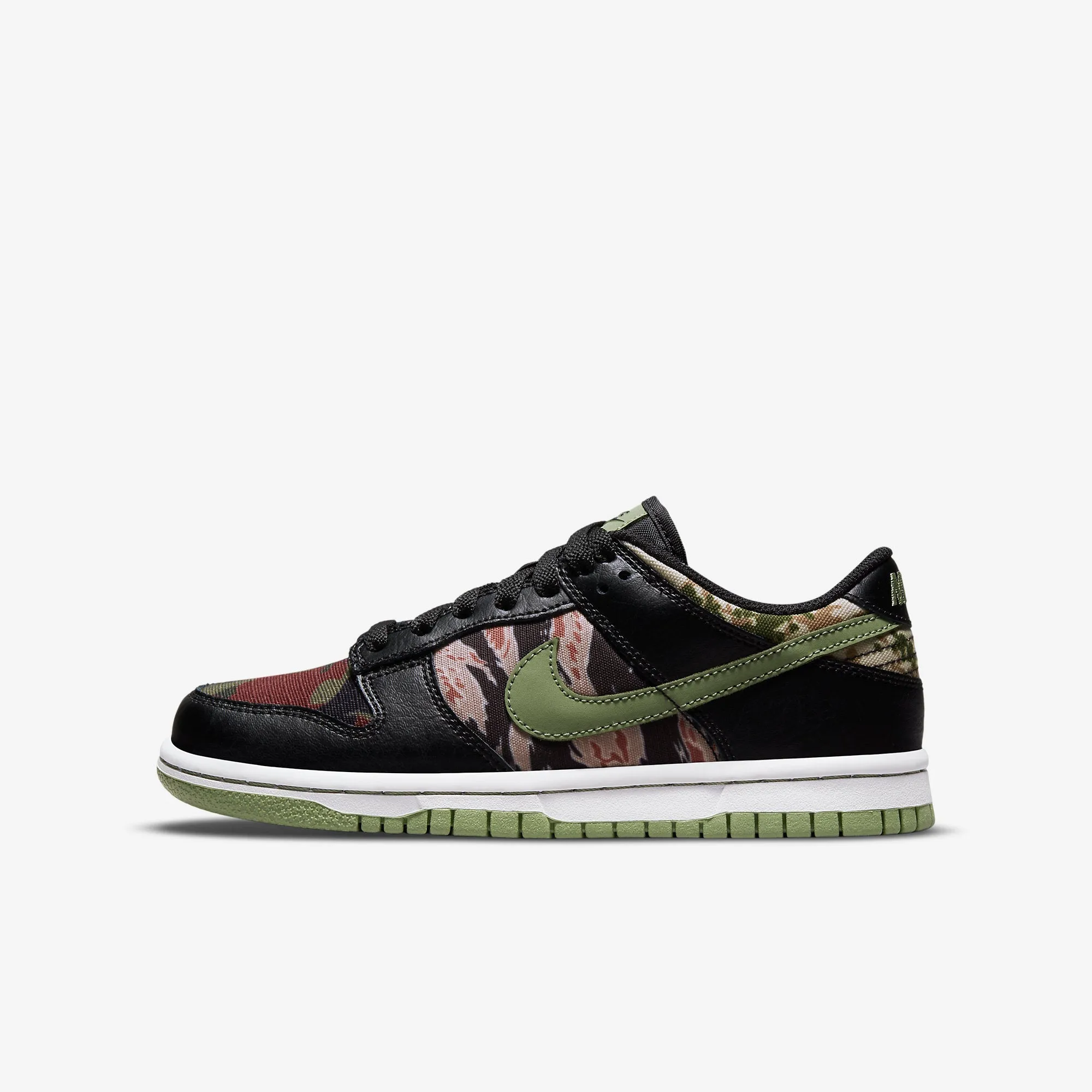 (GS) Nike Dunk Low SE 'Crazy Camo' (2021) DB1909-001