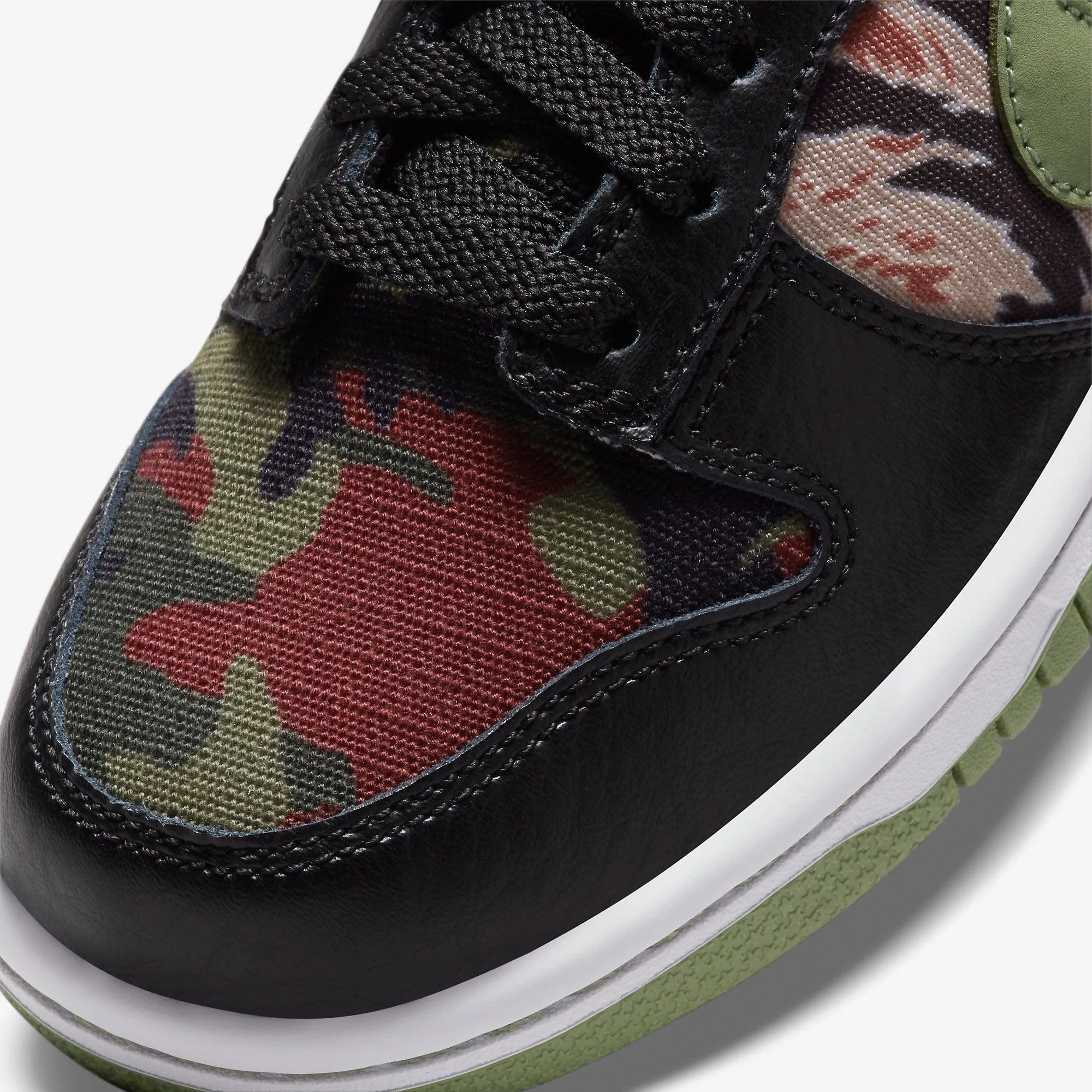 (GS) Nike Dunk Low SE 'Crazy Camo' (2021) DB1909-001